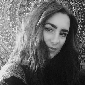 Meet your Posher, Alexis